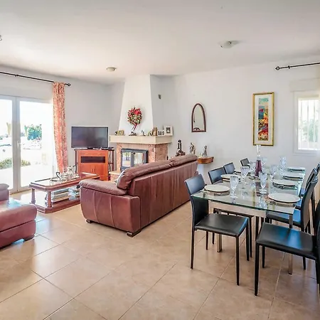 Howebridge Holiday home *